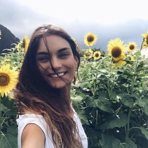 Meet your Posher, Paula